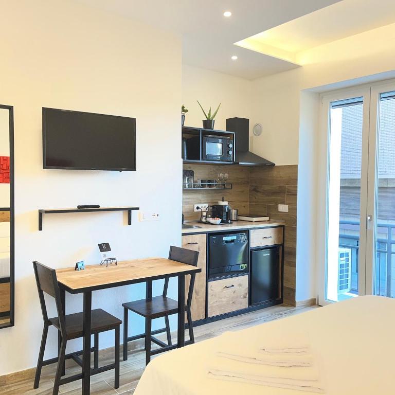 Lirico Suites - Chambre Double ou Lits Jumeaux avec Salle de Bains Privative - 4