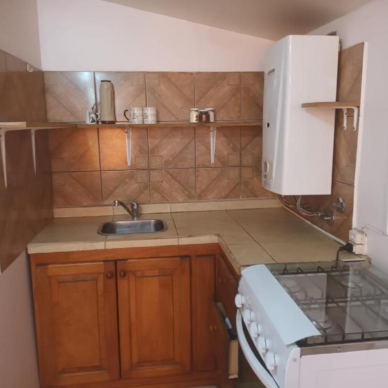 Departamento a una cuadra del centro - One-Bedroom Apartment - 8