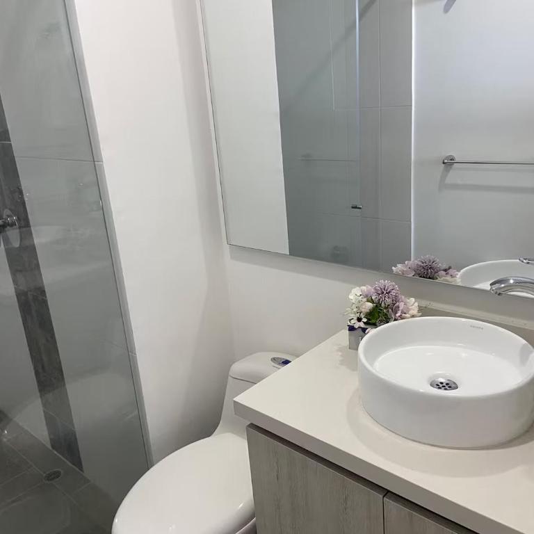 Modern condo 5 min to the beach, Santa Marta - Apartamento de 1 dormitorio - 2