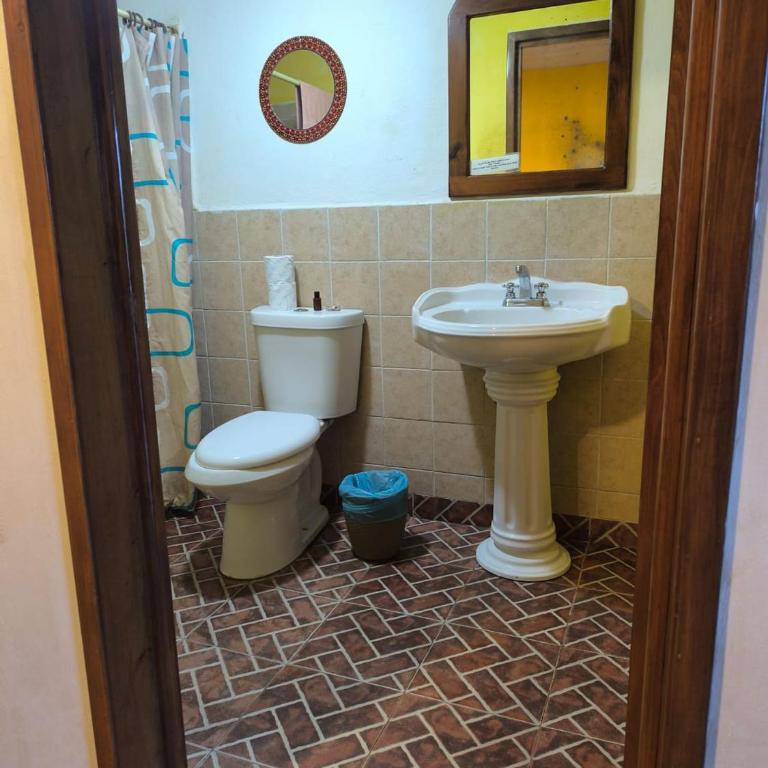 Cancun Guest House 2 - Habitación cuádruple - 8