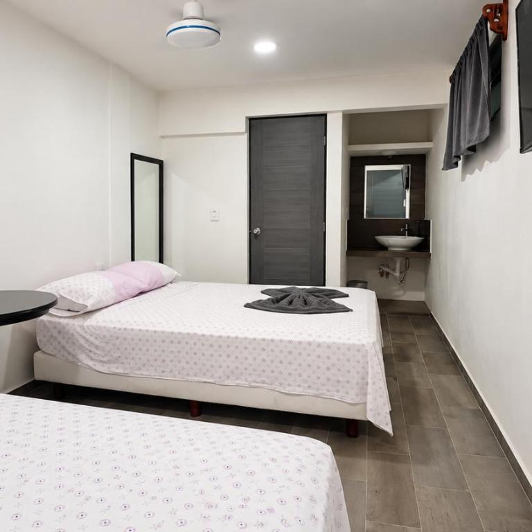 Hotel Puerto Juarez - Zweibettzimmer mit Bad - 3