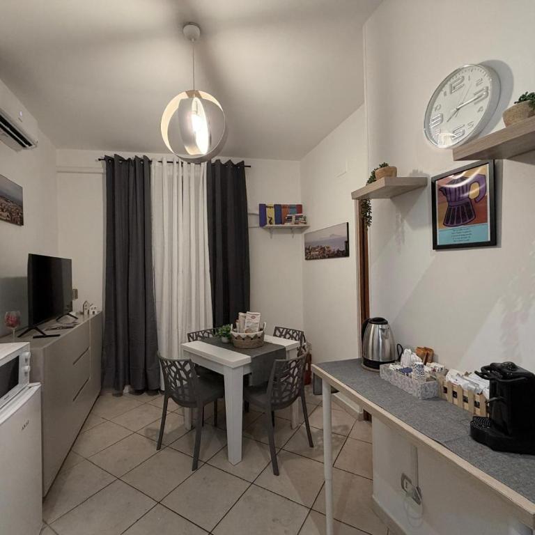 Milly's House Savoia - Two-Bedroom Standard Apartment - 1