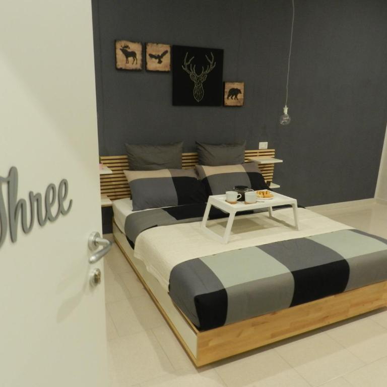 Mola Rooms - Family Room with Private Bathroom - 2