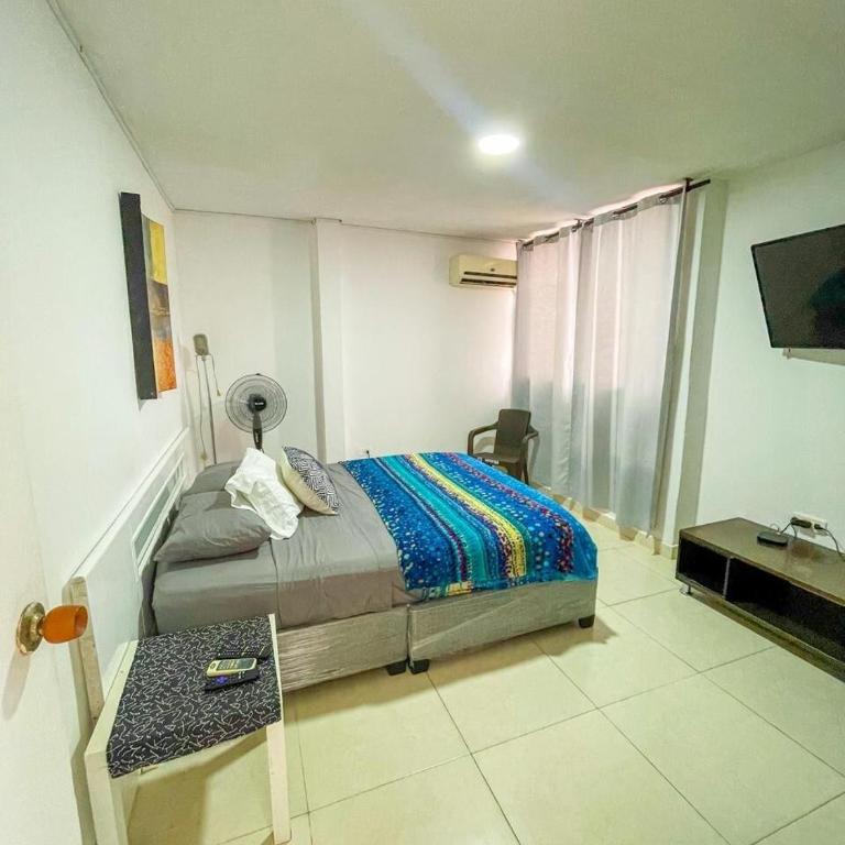 Cozy apartment in beach area - Three-Bedroom Apartment - 6