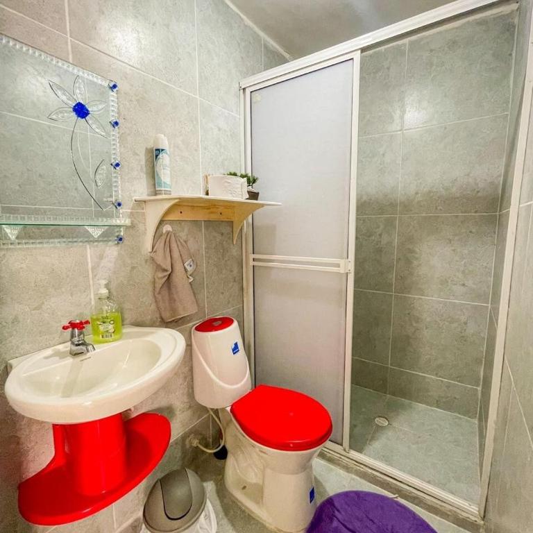 Cozy apartment in beach area - Three-Bedroom Apartment - 14