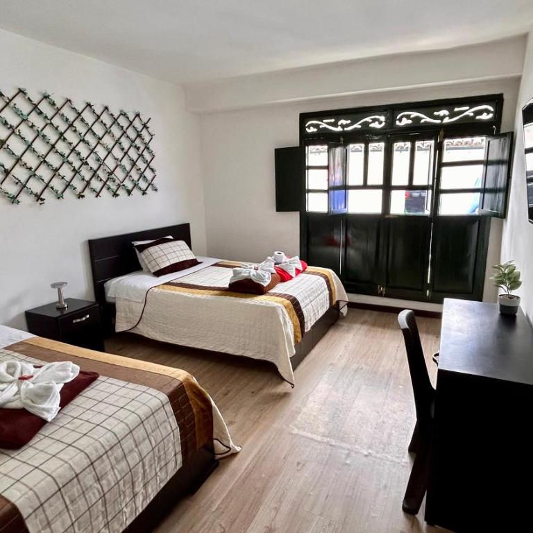 Hotel Santa Marta Centro Histórico - Habitación Doble con balcón - 2 camas - 32