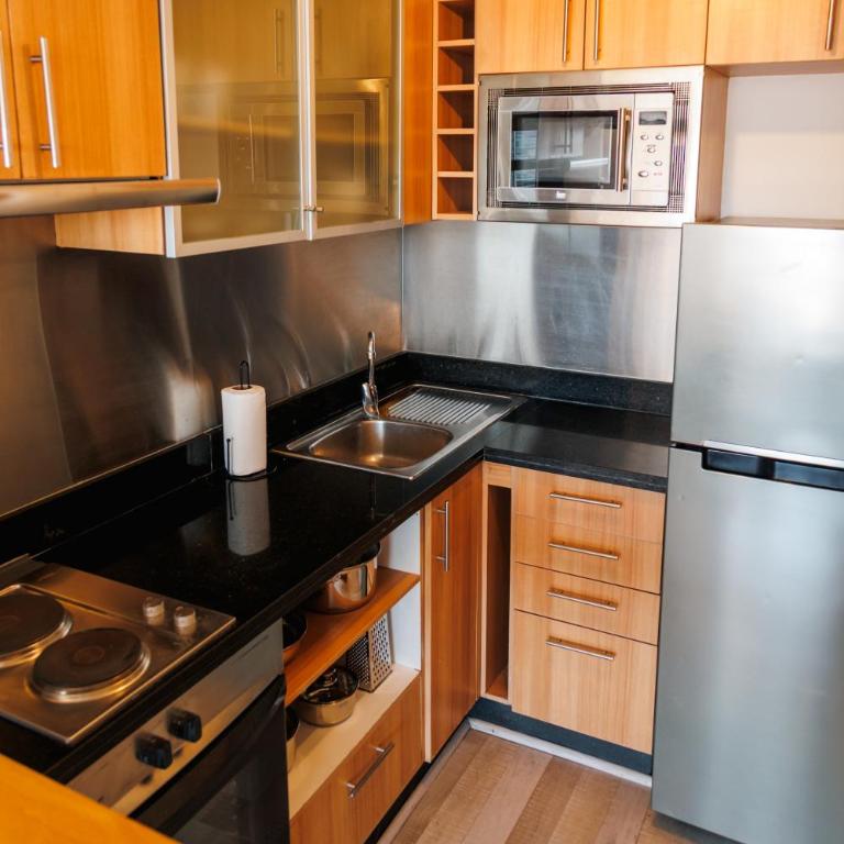 Las Condes Skyline Steps from Parque Arauco - Apartamento de 1 dormitorio - 37