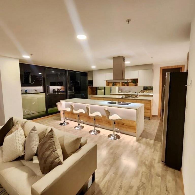 Luxury and Comfort in La Carolina - Apartment - 17