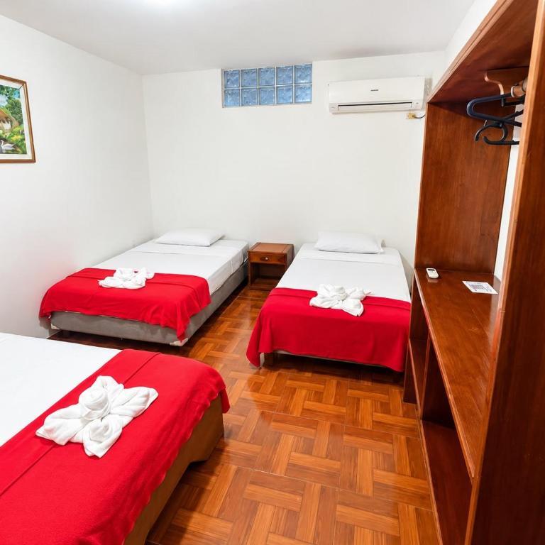 Hostal El Pinzón - Standard Quadruple Room - 2