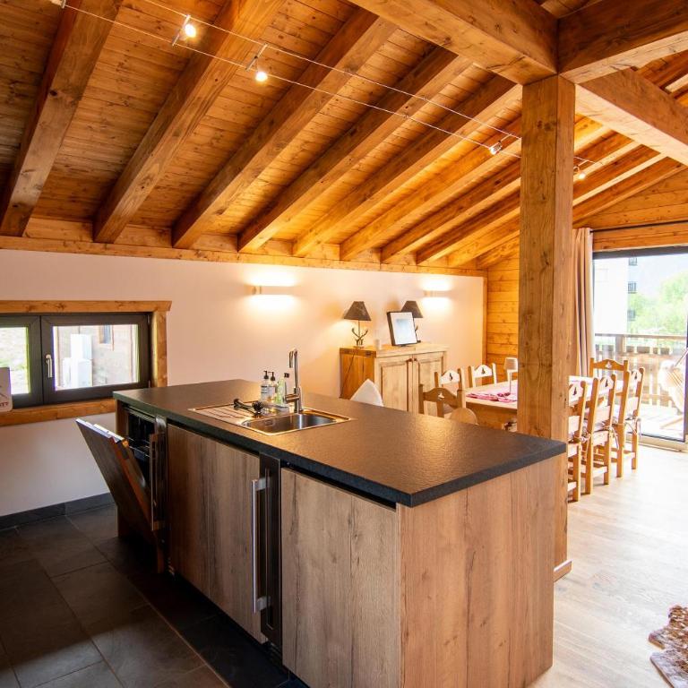 Hegmatten 825 - Ferienhaus mit 4 Zimmern - 5