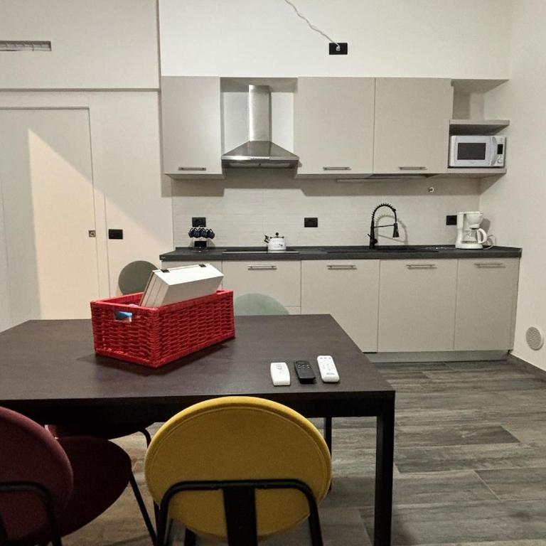 Ago & Mattone Museum Ferrari 2 - Appartamento con 2 Camere da Letto - 24