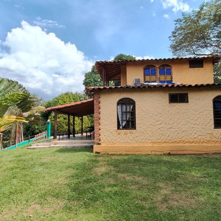 Finca Privada con piscina, BBQ, mesa de billar - Casa de 4 dormitorios - 3
