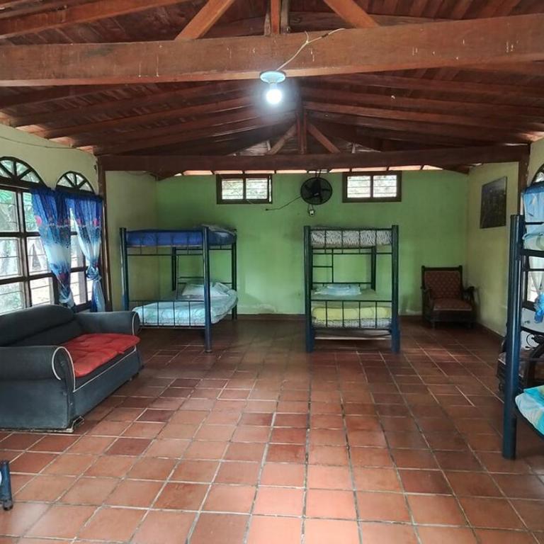 Finca Privada con piscina, BBQ, mesa de billar - Casa de 4 dormitorios - 23