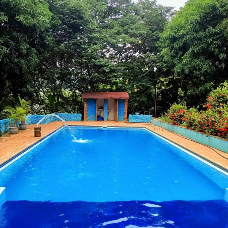 Finca Privada con piscina, BBQ, mesa de billar - Casa de 4 dormitorios - 24