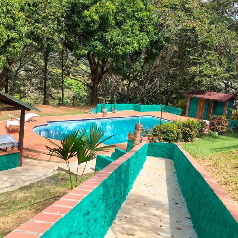 Finca Privada con piscina, BBQ, mesa de billar - Casa de 4 dormitorios - 28