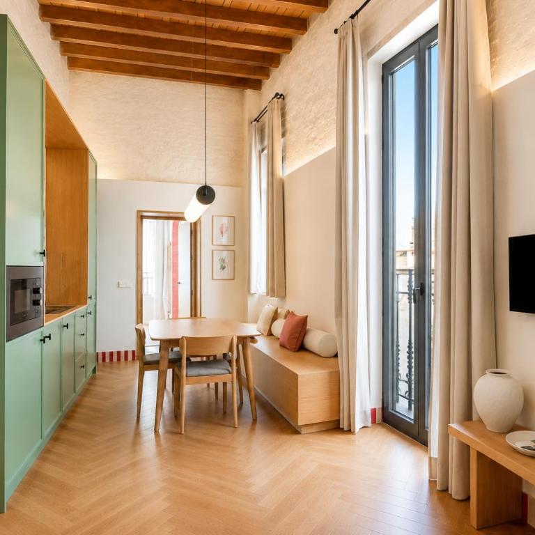 Eva Recommends Casa Alameda de Hércules - Apartamento Deluxe de 2 dormitorios con balcón - 5