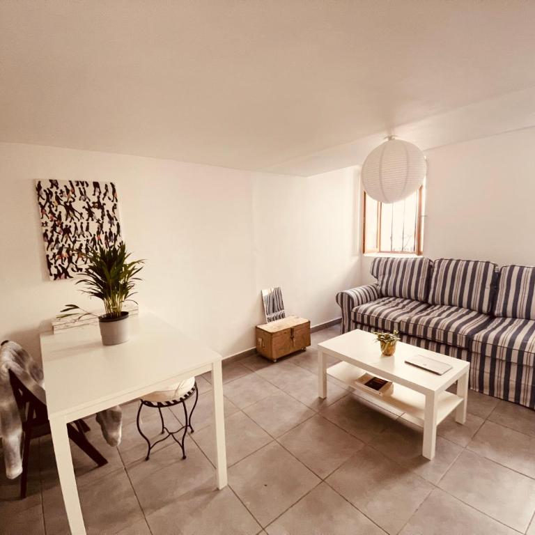 Charmant 2 pièces au Panier - Appartement 1 Chambre - 2