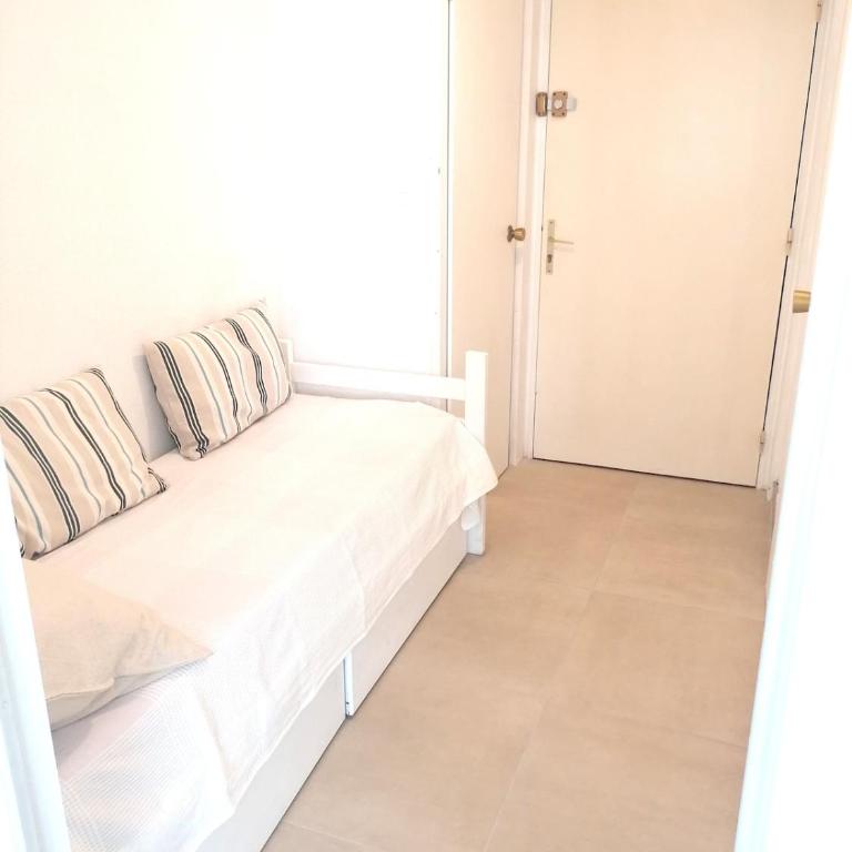 Studio cabine avec jardin dans résidence avec piscine - Appartement 1 Chambre - 3
