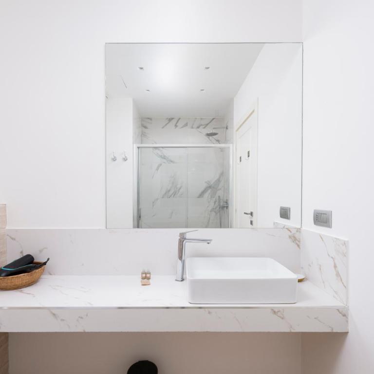 Cenisio Piazza Diocleziano Moderno Bilocale - One-Bedroom Apartment - 10