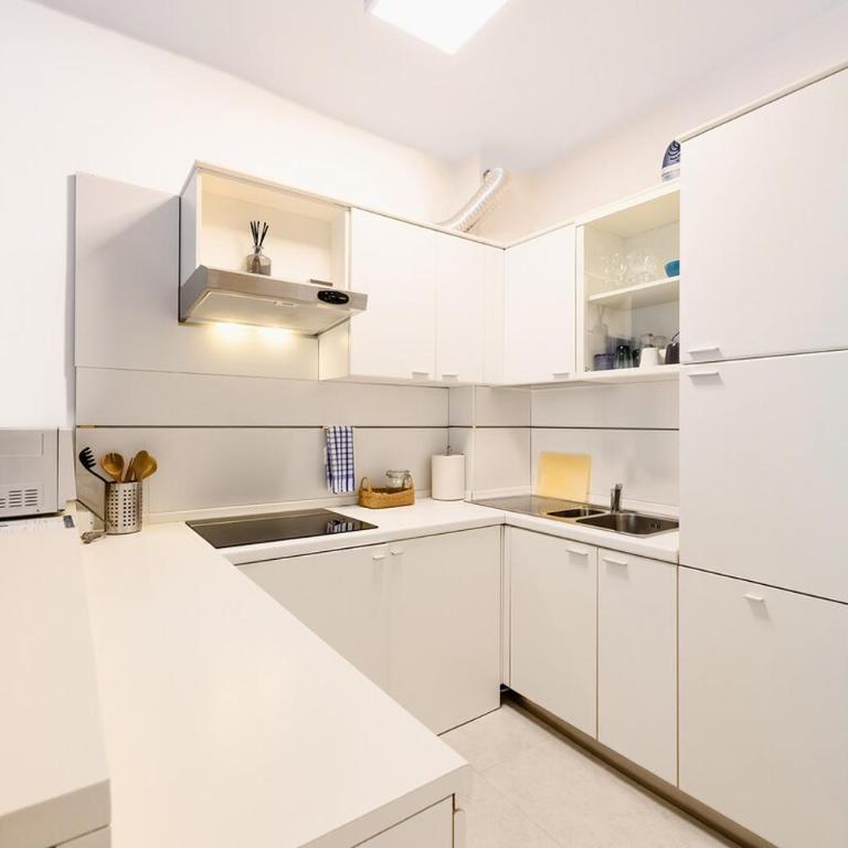 Oasis 38 Jesolo I Pool, Balcony & Parking by Immobilux - Two-Bedroom Apartment - 6