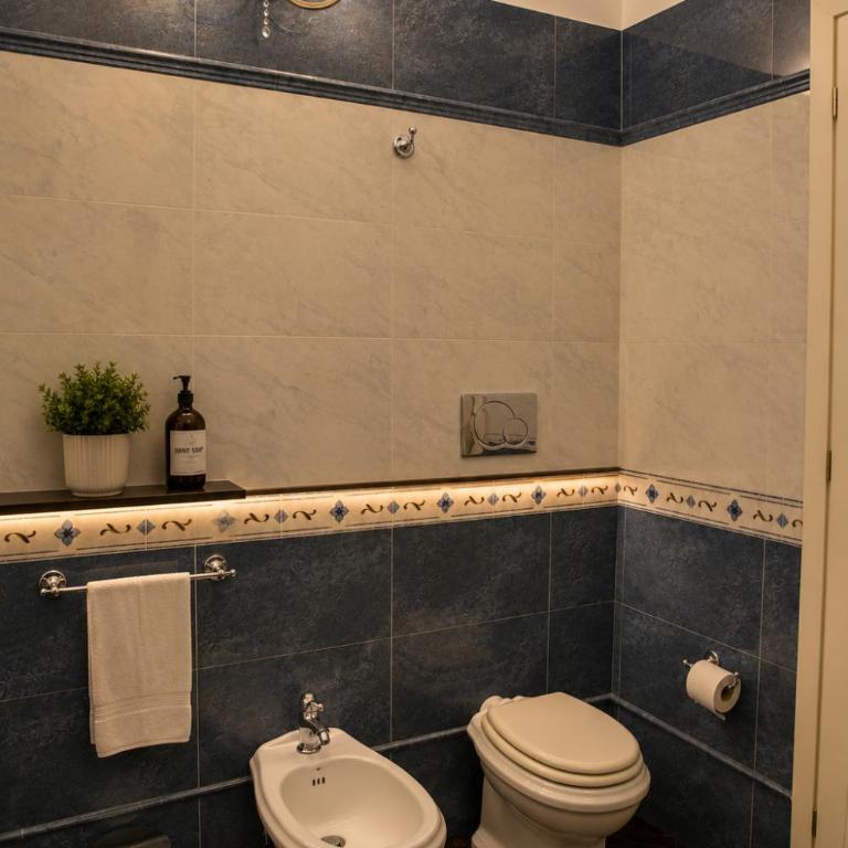 Piazza Maggiore Luxury Apartment by Synergy - Two-Bedroom Apartment - 57