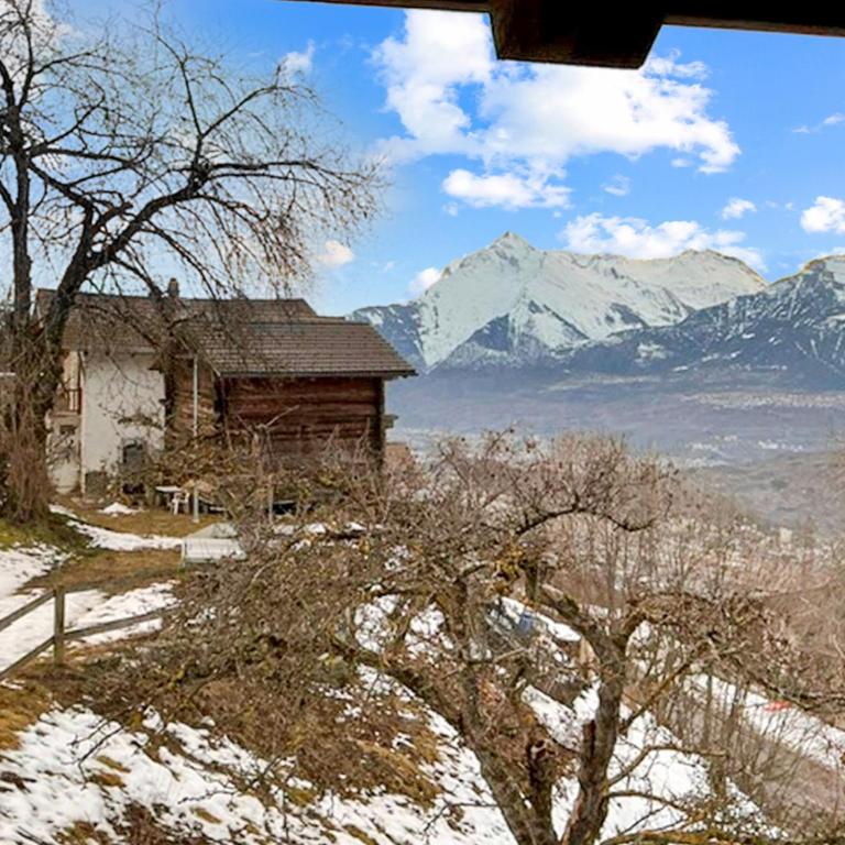 Alpine Nest Chalet, Stunning Mountain Views - Chalet mit 2 Schlafzimmern - 1