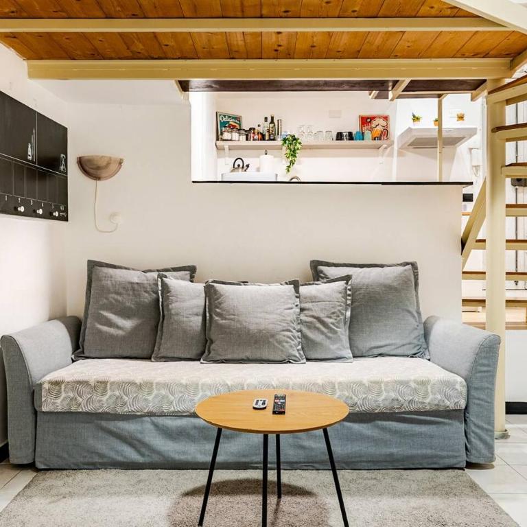 Vibe Loft in Old Town - Near De Ferrari & Aquarium - One-Bedroom Apartment - 12