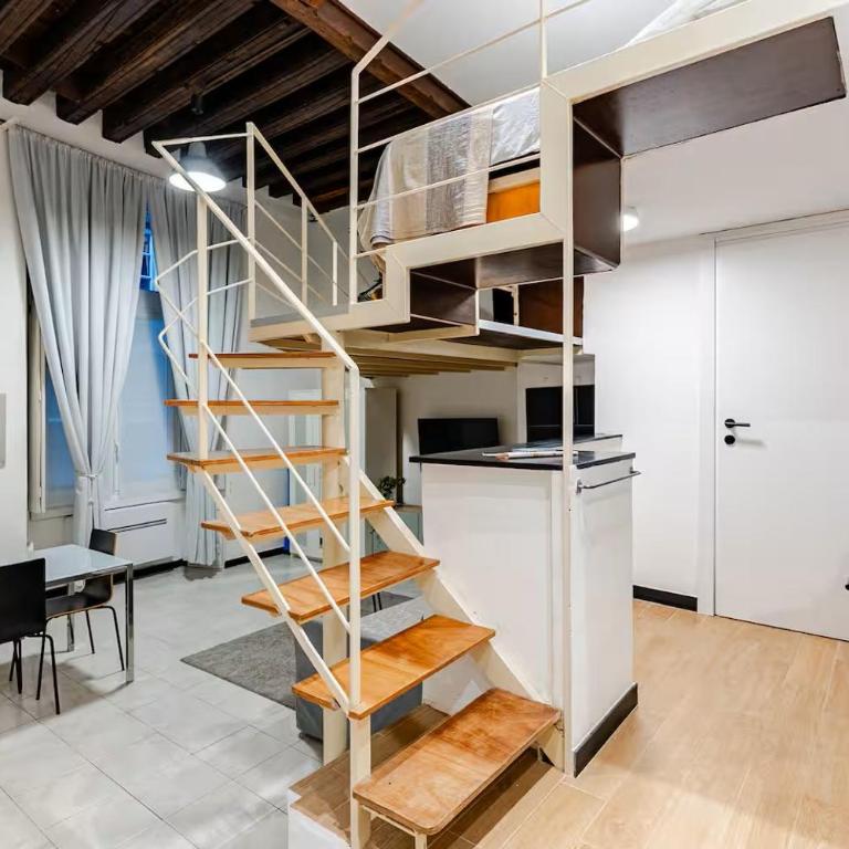 Vibe Loft in Old Town - Near De Ferrari & Aquarium - One-Bedroom Apartment - 7