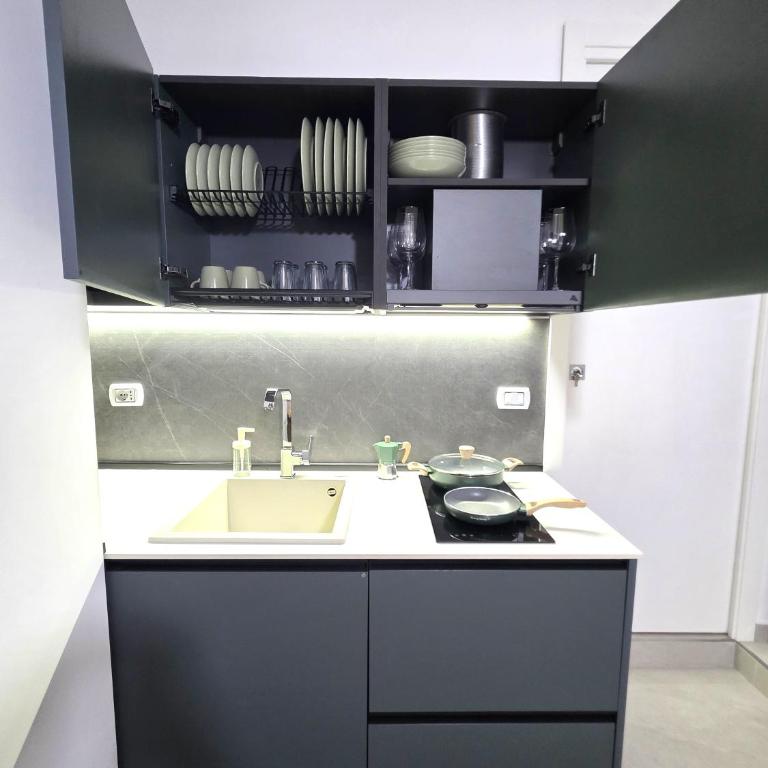 R94 Suites Acireale - Appartamento con 2 Camere da Letto - 23