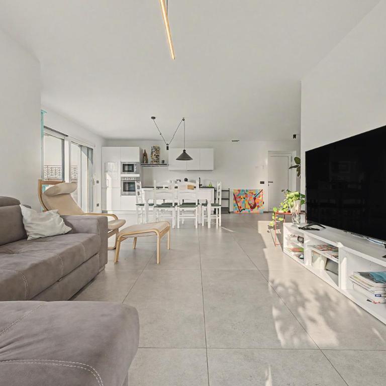 Villa Lavinia a Colico - Appartamento Deluxe con 2 Camere da Letto e Vista Giardino - 3