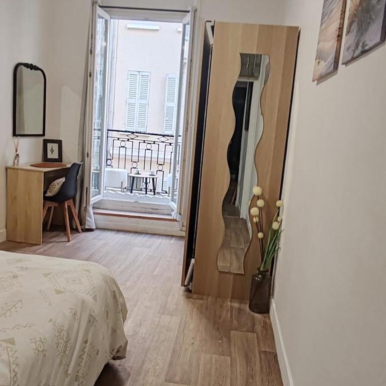 Balcon au coeur du vieux port - Apartment with View and Balcony - 5