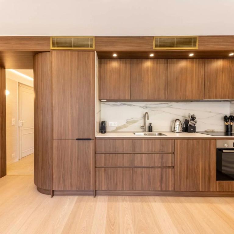 REF 2065 - Superbe appartement moderne sur la Croisette à Louer - Appartement - 3