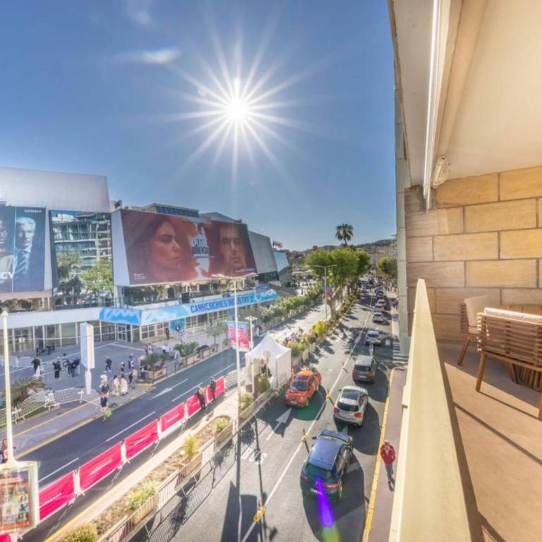 REF 2065 - Superbe appartement moderne sur la Croisette à Louer - Appartement - 6