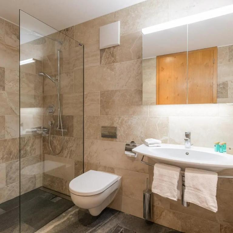 3 BDR Apartment with private Jacuzzi and Sauna - Deluxe Apartment mit 3 Schlafzimmern - 15