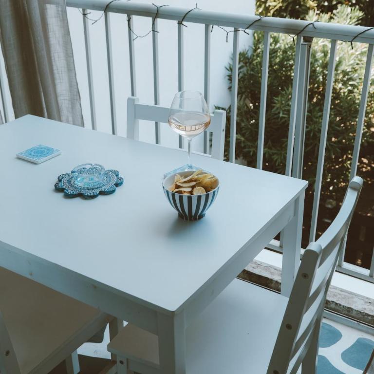 Cocon Grec - Plage à 2 min, Calme, Arboré & Clim - Appartement 1 Chambre - 4