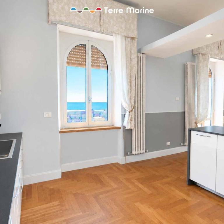 Flevi Sea Front - Boutique Apartment, Terre Marine - Three-Bedroom Apartment - 22