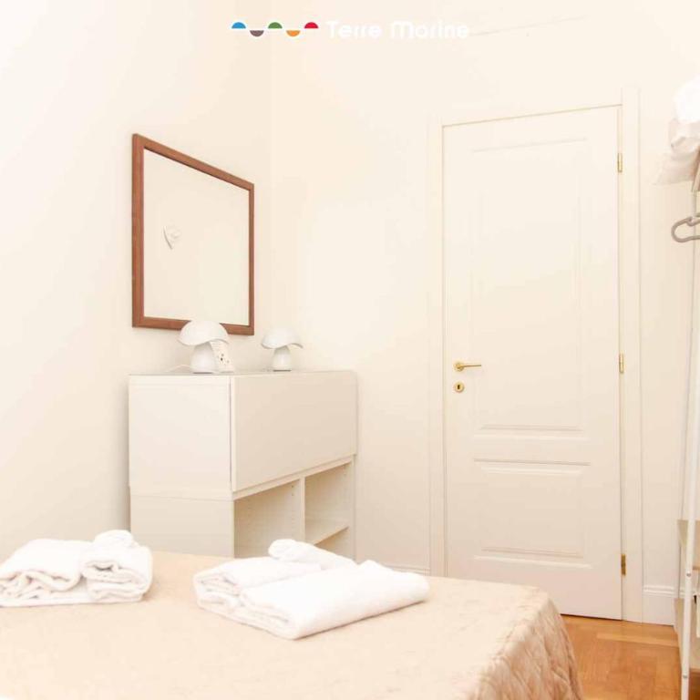 Flevi Sea Front - Boutique Apartment, Terre Marine - Three-Bedroom Apartment - 26