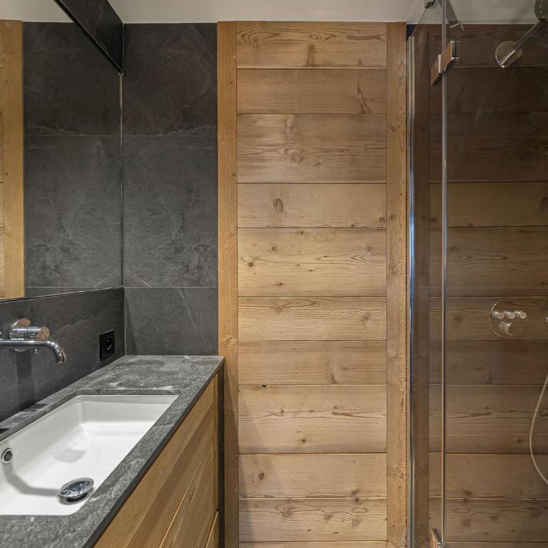 Duplex lumineux à Megève, proche télécabine du Jaillet, 2 chambres en suite, parking, casier à ski - Appartement 2 Chambres - 13