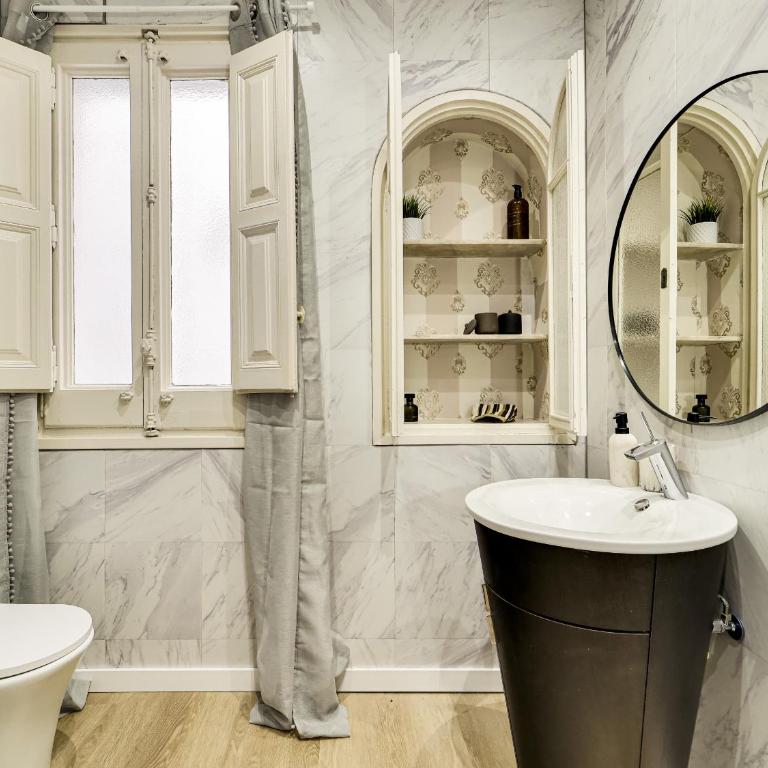 Casa modernista en Paseo de Gracia - Apartment - 19