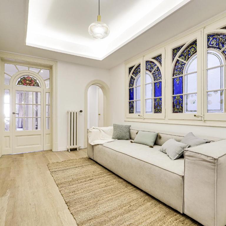 Casa modernista en Paseo de Gracia - Apartment - 38