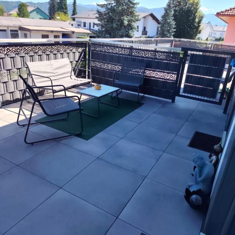 Stadt und See Nahes wohnen mit großer Terasse und Carport Parkplatz - Apartment mit 1 Schlafzimmer - 9