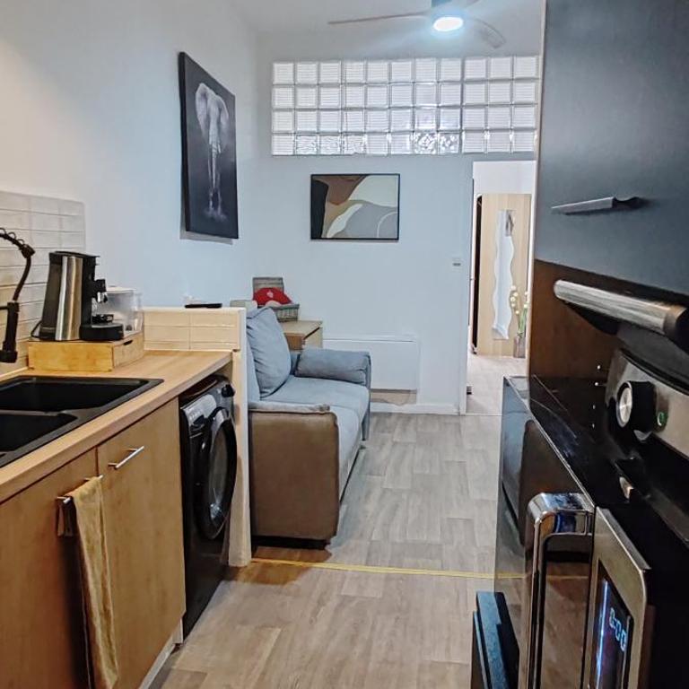Balcon au coeur du vieux port - Apartment with View and Balcony - 16
