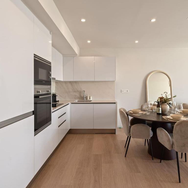 ISEA Estepona 3BR Apt. with Pool, Gym and Near Beach - Appartamento - 7