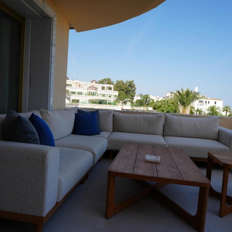 Sea-View Terrace on Banús Marina, 240m Flat - Apartamento de 3 dormitorios con vistas al mar - 16