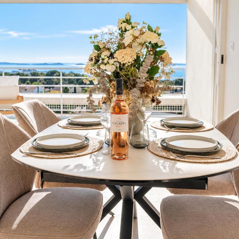 Bandol Vue Mer Panoramique, Terrasse, Calme & Parking - Appartamento con 2 Camere da Letto - 7