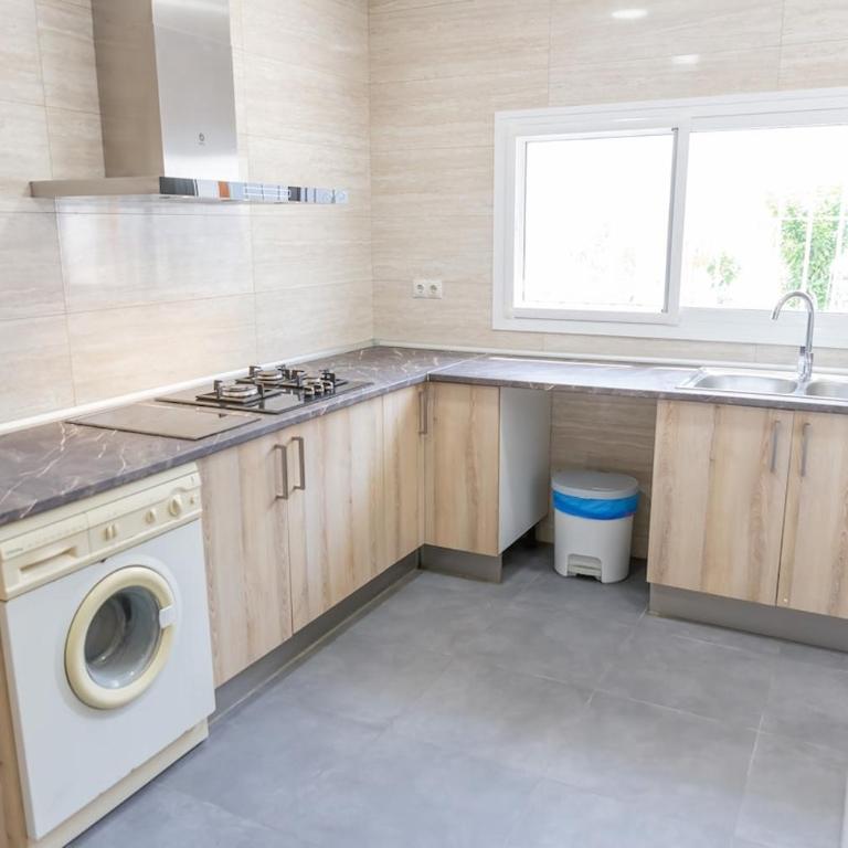 Independent house in Centro I 3 BEDROOMS I Garden I Parking - Casa de 3 dormitorios - 9