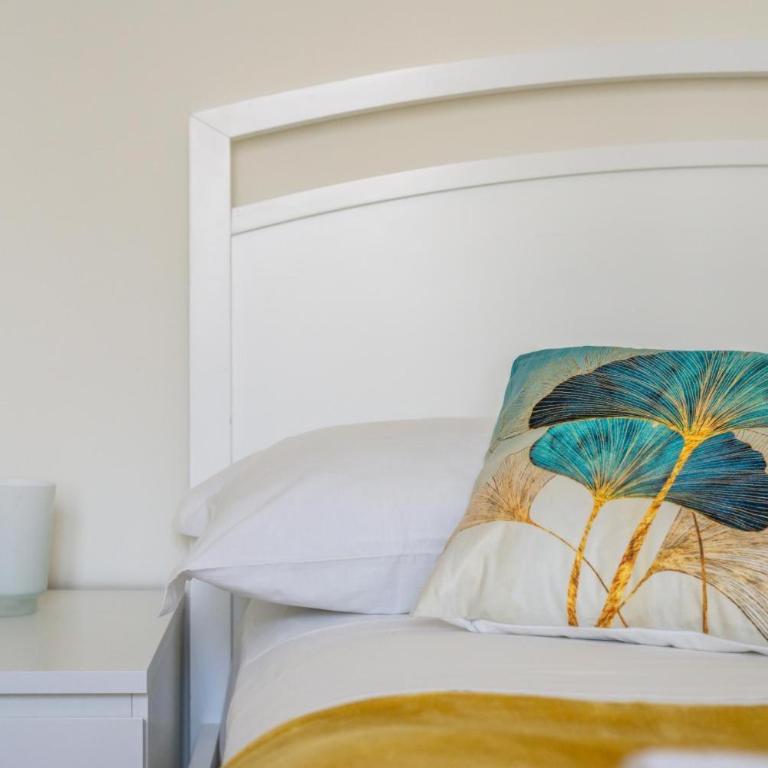 StayEasy Tunisia - Design & relax - walk to center - Two-Bedroom Deluxe Apartment with Balcony - 17