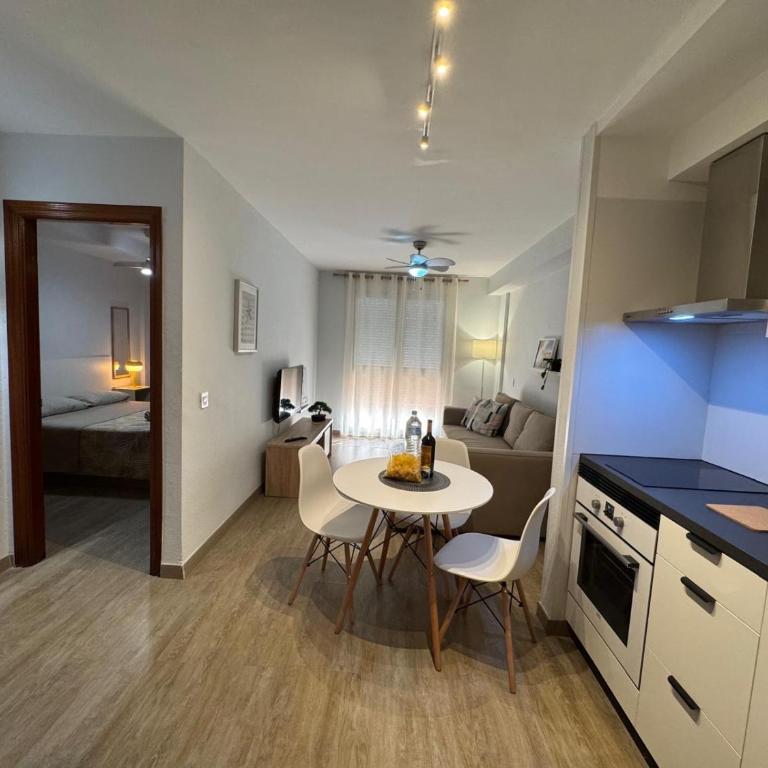 Eva Paradise, El Medano, Beach and Swimming Pool - Apartment mit 1 Schlafzimmer - 1