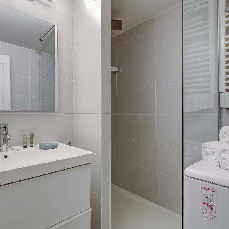Luminous flat in Champs-Elysees - Apartamento - 12