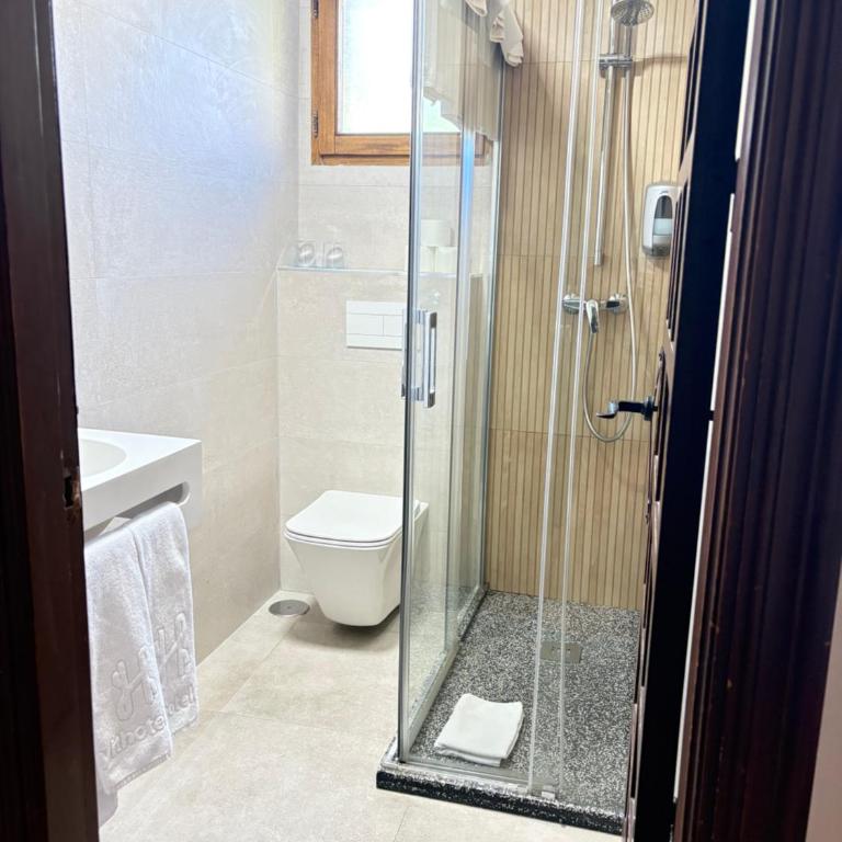 YIT Puerta Bisagra - Habitación Doble - 1 o 2 camas - 18